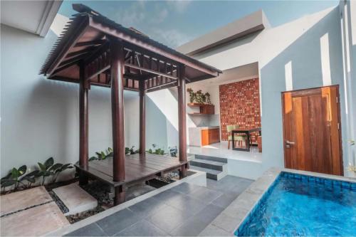 Nemuru Villa Ubud Anyer