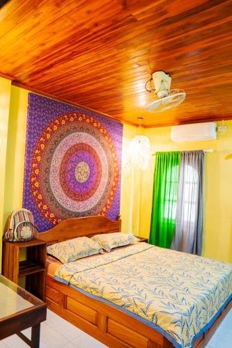 1 queen bed