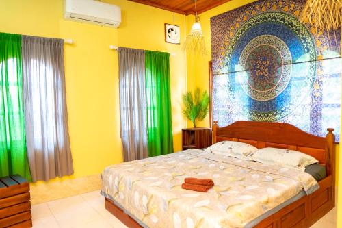 Queen Room image 3