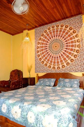 Standard Double Room image 6
