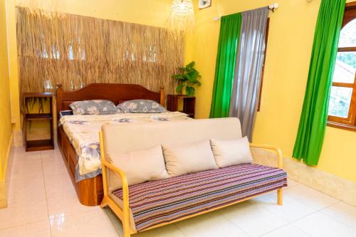 King Room image 7