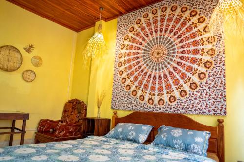 Standard Double Room image 5