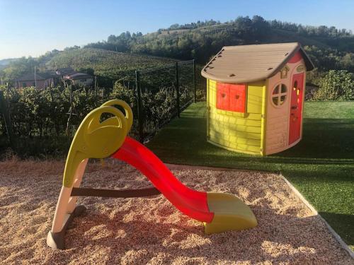 Spēļu laukums, Villa Teresa - Villa & Piscina immersi nel vigneto! in Rocca Deʼgiorgi