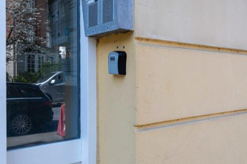 Cozy & Bright Flat in Peaceful Area Cozy & Bright Flat in Peaceful Area