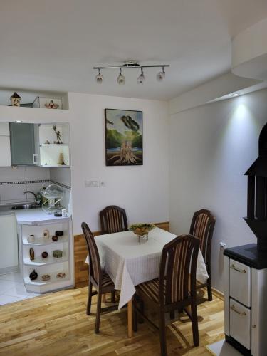 Apartments Zorić - main image