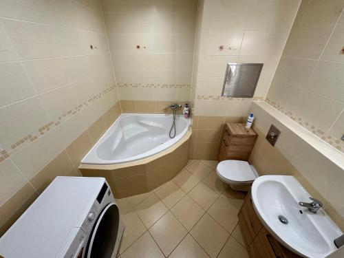 Baño, IOS Garden in Prague 22