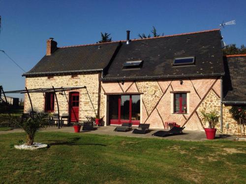 Maison avec piscine La Chlogaro - Location saisonnière - Segré-en-Anjou-Bleu