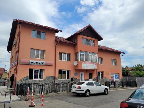 . Vila ZENARA