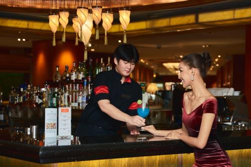 Royal Orchid Sheraton Riverside Hotel Bangkok, Bangkok (photo 9)