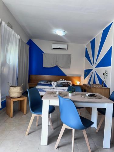 บริการและสิ่งอำนวยความสะดวก, วิลลัจโจ อัลแบร์โก อินเตอร์นาซิโอนาเล ลา ปลายา (Villaggio Albergo Internazionale La Plaja) in คาเทนยา