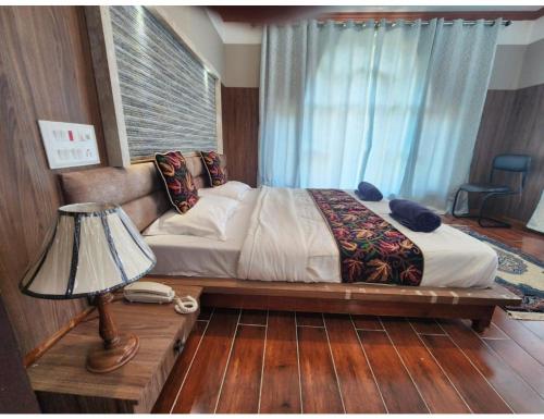 Palla's Inn & Suites-RESORTS, Srinagar