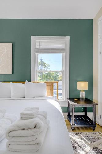 Aerie Loft in Biloxi, USA