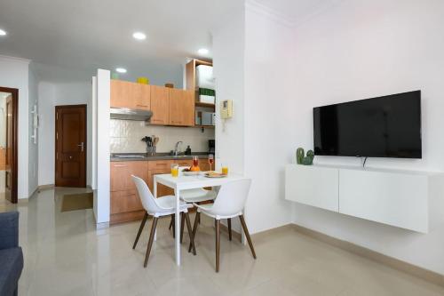 One-Bedroom Apartment image 10