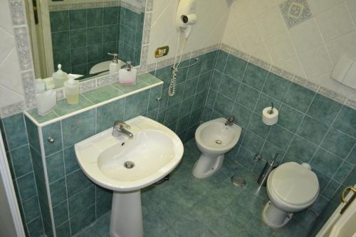 Toledo – Naples, CO