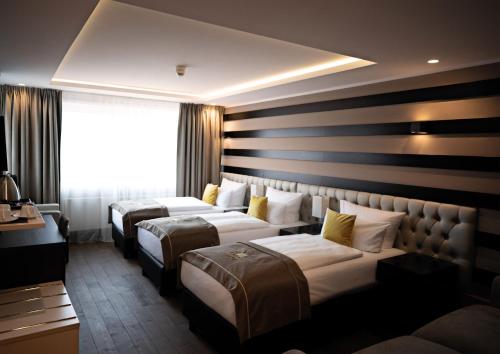 Triple Room image 7