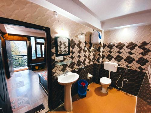 HOTEL NIRVANA, Kalpa (Foto 5)