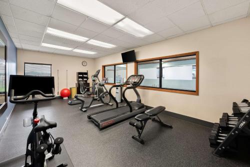 Hampton Inn Lancaster - image 8