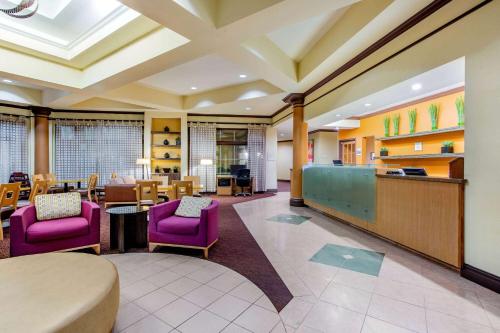La Quinta by Wyndham Raleigh/Durham Southpoint in Durham, USA