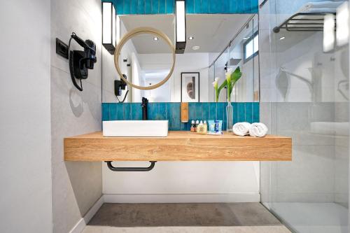 Suite Only Adults image 6