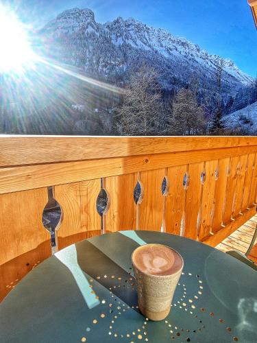 Balcony/terrace, 1000 Borne Caffè - Hébergements Insolites in Entremont