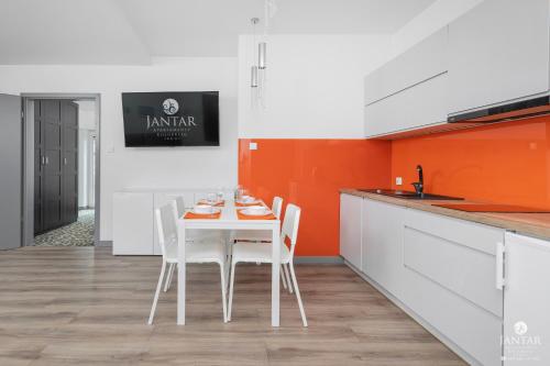 5 Mórz Sianożęty by Jantar Apartamenty Kołobrzeg - image 2