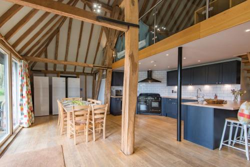 Great Higham Barn Complex by Bloom Stays