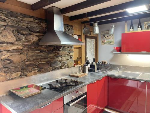 ห้องครัว, Grange rénovée, Pyrénées Ariégeoises, Gîte haute Ariège (Grange renovee, Pyrenees Ariegeoises, Gite haute Ariege) in คุยซา