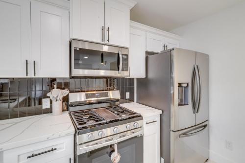 Chic Houston Apartment - 2 Mi to U of H Campus in Houston, USA