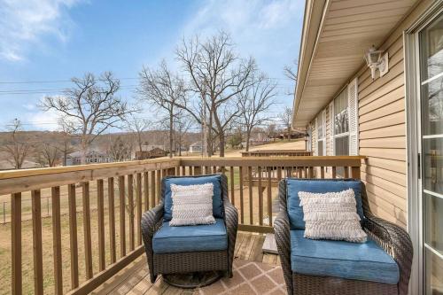 Fall Creek Condo near The Strip! in Branson, USA