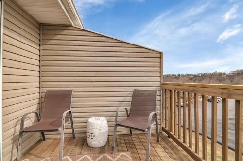 Fall Creek Condo near The Strip! in Branson, USA