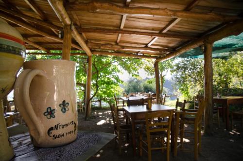 Restaurant, House Of Ntounias in Keramies