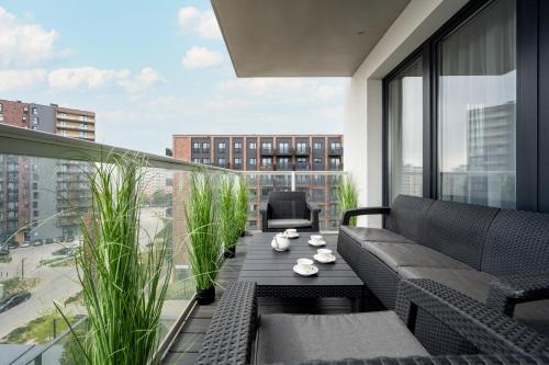 Luksusowy Apartament z 3 Sypialniami, Klimatyzacją, Parkingiem i Biurkiem we Wrocławiu by Renters Prestige, Breslau (Foto 3)