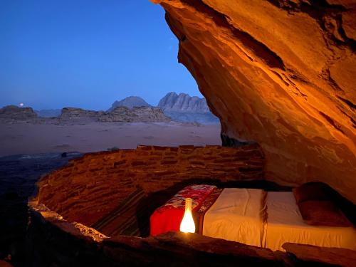 Wadi Rum Jeep Tours & Bedouin Camp - Salem Road Camp in Ваді Рум