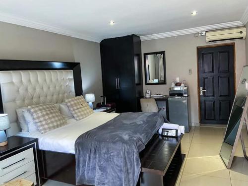 Whitehouse Lodge Benoni in Benoni AH