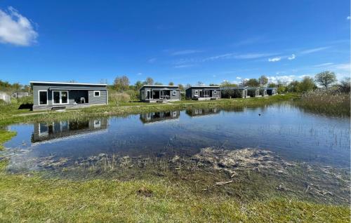 . Nice Home In Lauwersoog With Kitchen