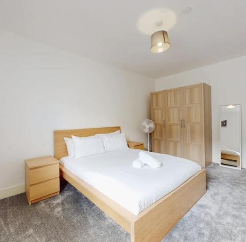 Spacious two bedroom apartment with Valley views - Bedwellty