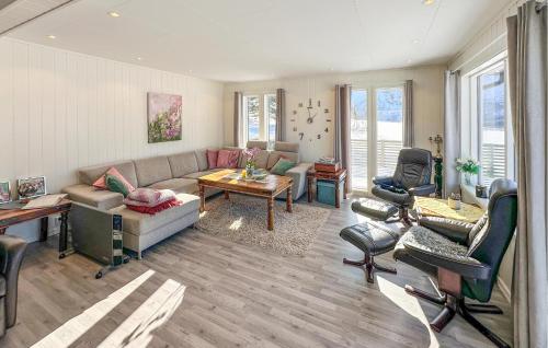 . Beautiful Home In Stokmarknes