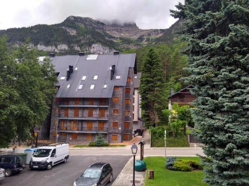 La Moleta AVAIRENT Canfranc Estación