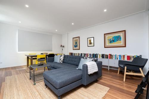 Tranquil 2BR APT - Glebe Park View