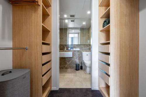 Tranquil 2BR APT - Glebe Park View