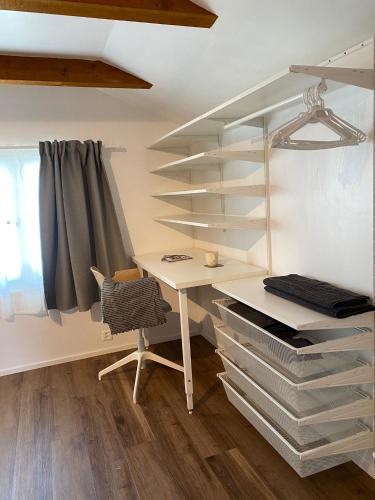 Chalet Studio Apartment with Aircon