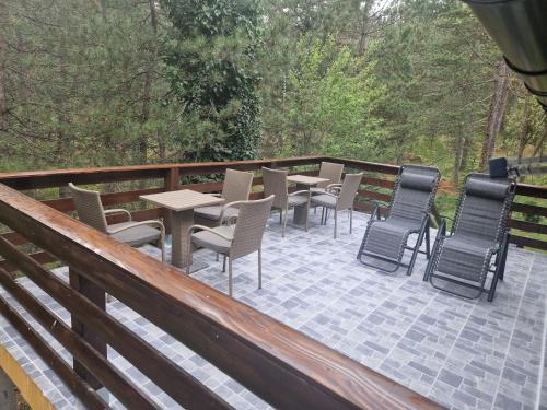 . Apartmani Popovic