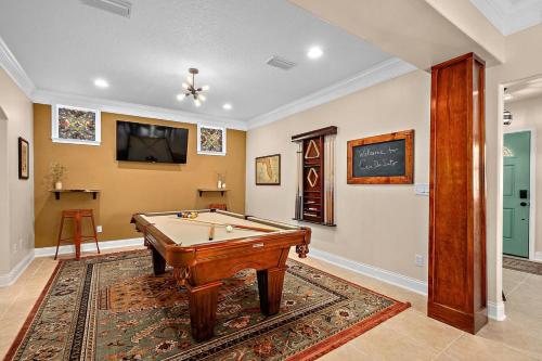 Casa DeSoto - Luxury Downtown Oasis - image 7