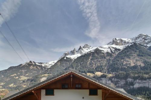 ระเบียง/ชานเรือน, Cretes 15, Chimney And Terrace in ช็องเปรี