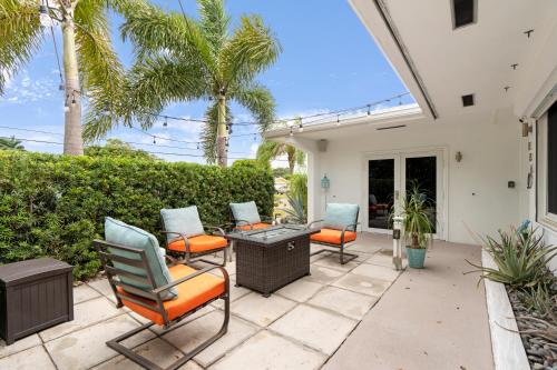 Beautiful Bayfront House 3Bed 2Bth Home parking in Dania Beach, USA