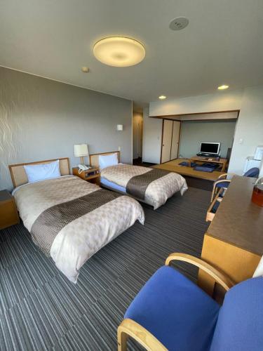 room detail thumbnail 1
