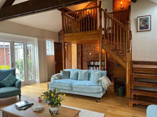 Hafan Hedd – a peaceful retreat in the heart of Aberaeron, sleeps up to 6, dog friendly