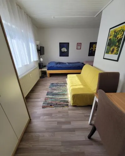 Messezimmer am Thewissenweg in Düsseldorf, Deutschland
