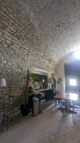 設施, Maison atypique bord de l'Yonne in 弗爾芒通