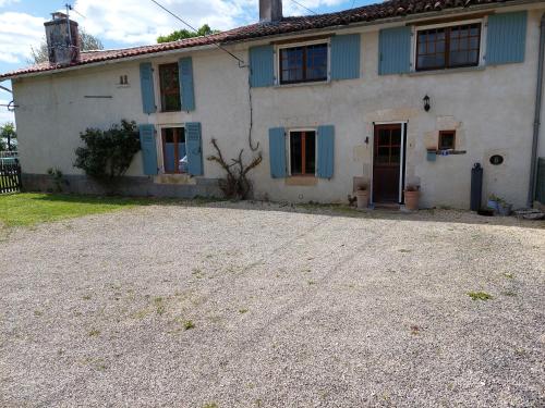 B&B Franglaise chambre d'hôte Sommières-du-Clain